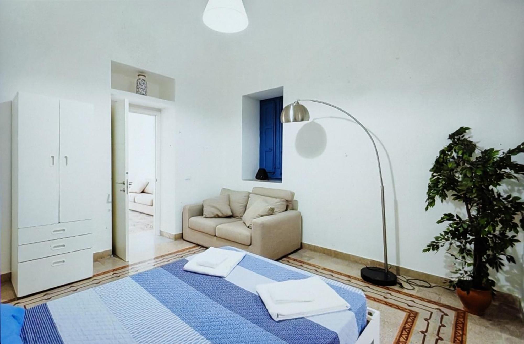 Star Politeama Apartment, In Centro Citta. Palermo Eksteriør billede